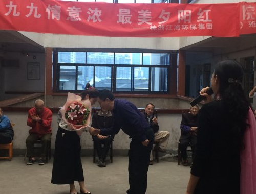 最美夕陽(yáng)紅—江海公司再訪敬老院記實(shí) 最美夕陽(yáng)紅—江海公司再訪敬老院記實(shí)